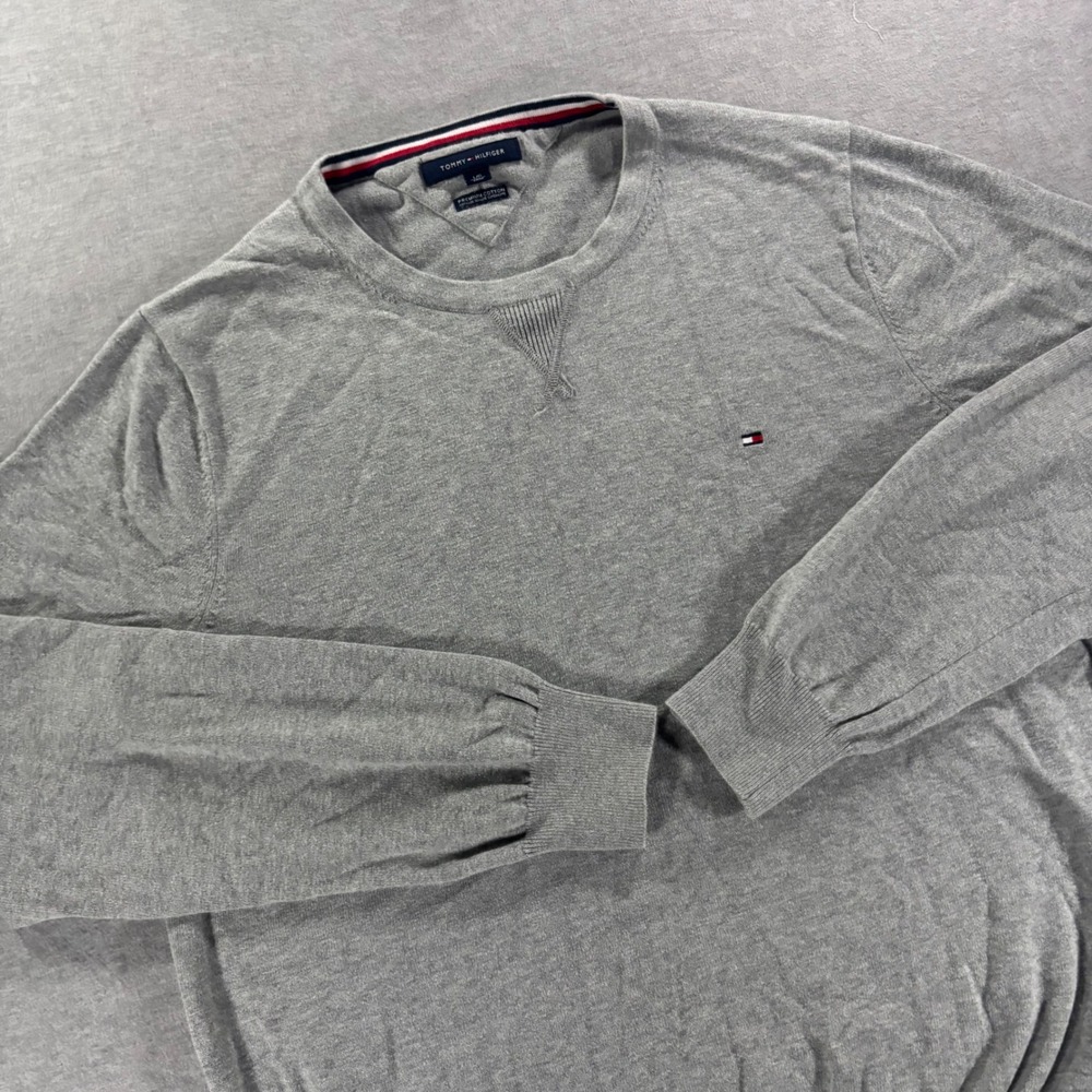Tommy Hilfiger Mens Premium Cotton Crewneck Sweater Gray Size Large Flag Logo